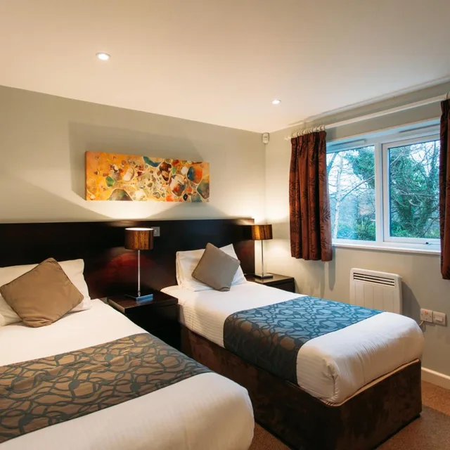 3 Bedrooms, Lodge, The Cornwall Hotel Spa Estate 6/10