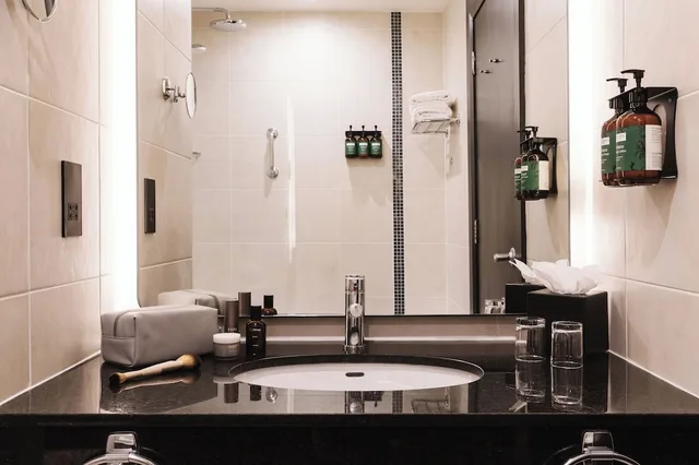 غرفة بريميوم بسرير كوين، voco Belfast, an IHG Hotel 8/9