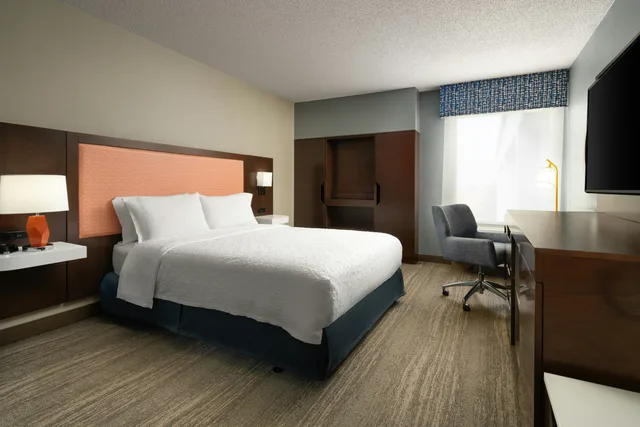 غرفة بسرير كوين لذوي الإعاقة، Hampton Inn Chambersburg 1/4