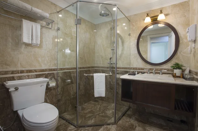 غرفة سوبيريور بسرير كينج، Hotel Du Monde 5/6