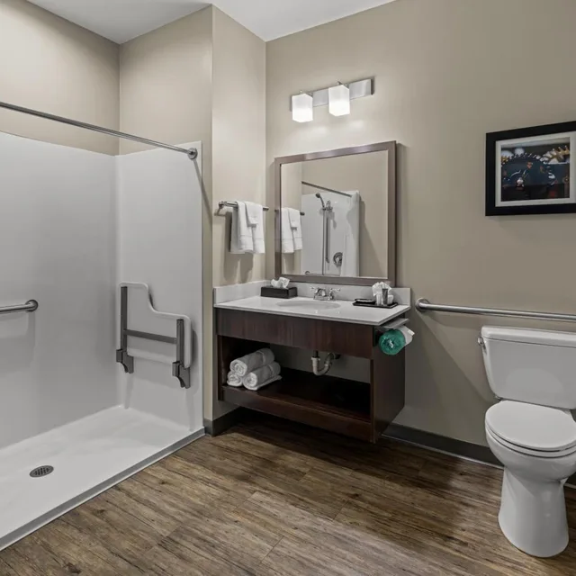 Room, Queen Bed, Accessible, The Mulberry Hotel 10/10