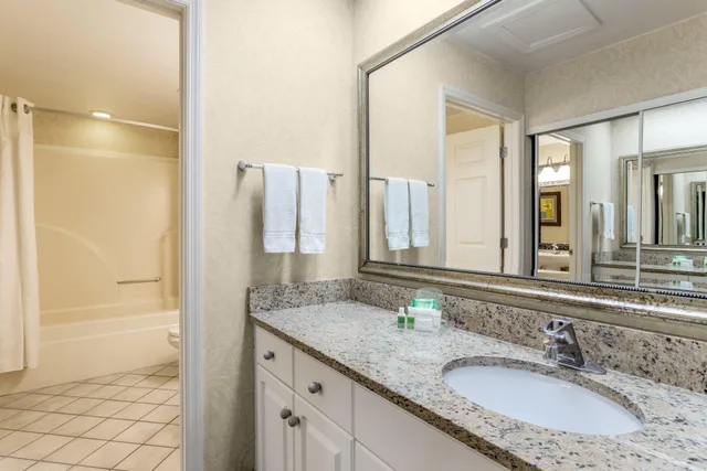 جناح بسريرين كوين، Holiday Inn & Suites Clearwater Beach S-harbourside 2/3