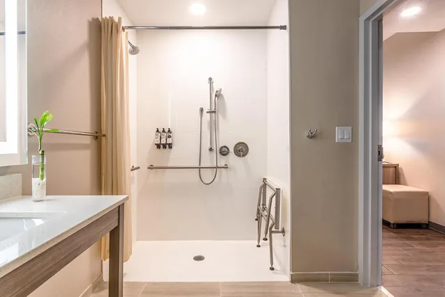 جناح ثلاثي بسريرين كوين لذوي الإعاقة، Pestana Orlando Suites Lake Buena Vista 4/4