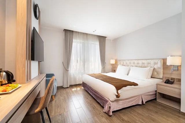 غرفة بريميير جونيور بإطلالة على المدينة بحوض استحمام، Nicecy Hotel Suites Spa 1/4