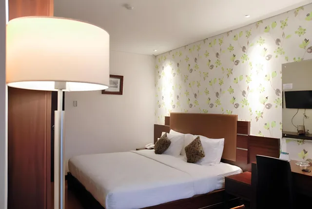 جناح بسرير مزدوج، ROYAL JELITA HOTEL 2/2