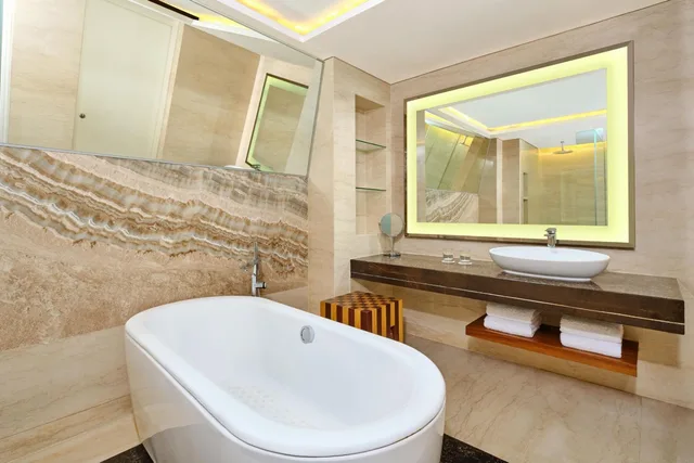 غرفة كلاسيكية بسريرين مزدوجين بشرفة، Le Meridien Bali Jimbaran Hotel 2/3