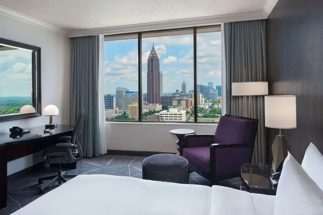 جناح بريميوم بسرير كينج، Hilton Atlanta Hotel 3/6