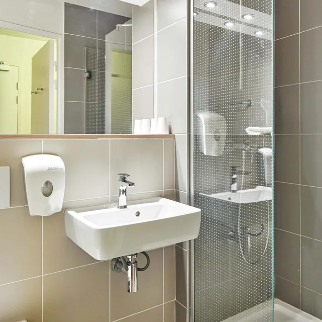 غرفة رباعية، B&B HOTEL Saint Witz Roissy 9/10