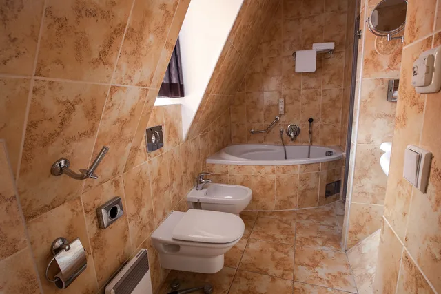 غرفة سوبيريور بسرير كينج بإطلالة على المدينة، Tyn Yard Residence 5/7