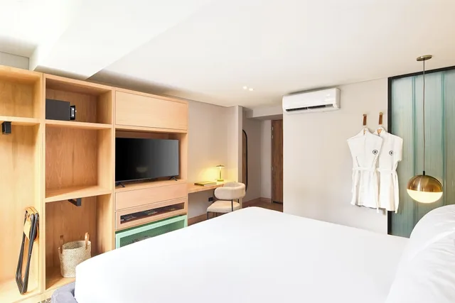 جناح بريميوم بسرير كوين، Wellcomm Spa & Hotel 3/5