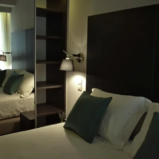 Room, Double or Twin Bed, Lozenge Hotel 4/6