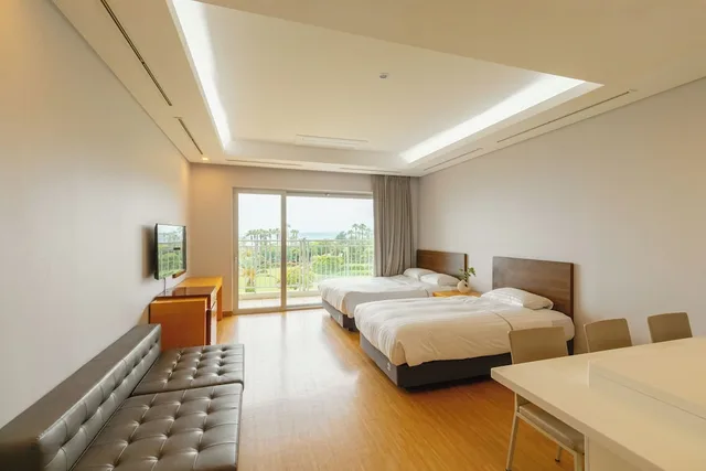 Interior, Water, Family, 1 Double and 1 Single Bed, Kitchen، Sono Calm Jeju 1/2