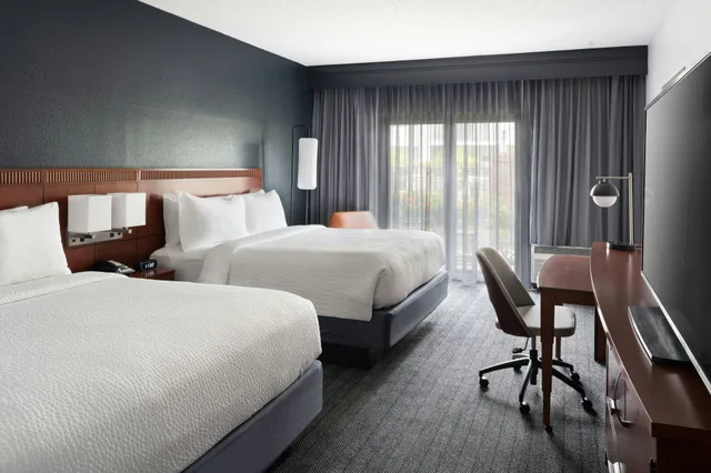 غرفة بسريرين كوين، Courtyard by Marriott West Palm Beach 1/1
