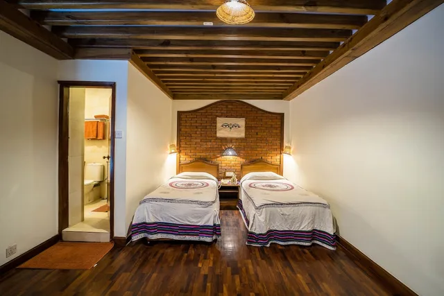 Standard, Single, 3 Beds، KANTIPUR TEMPLE HOUSE 2/6
