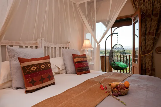 غرفة فاخرة بسريرين منفصلين بإطلالة على الجبل، De Zeekoe Guest Farm 10/10