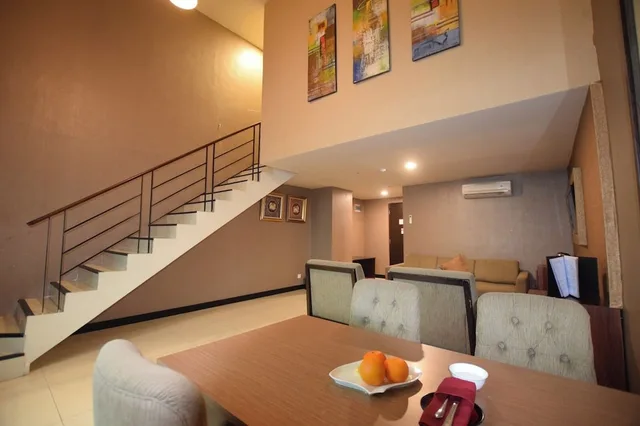 Grand, Paragon, Suite, King Bed، Grand Paragon 6/10