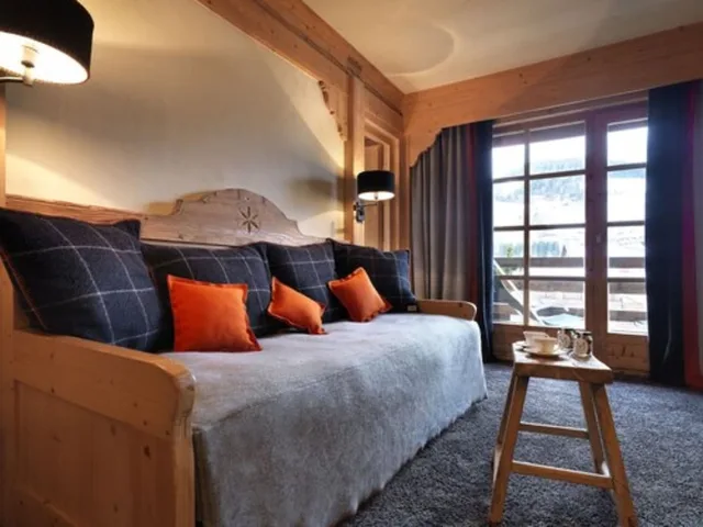جناح جونيور بسريرين منفصلين مع أريكة، Le M de Megeve 3/8