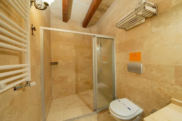 غرفة سوبيريور رباعية بسرير مزدوج وسريرين منفصلين، Safran Cave Hotel 5/5
