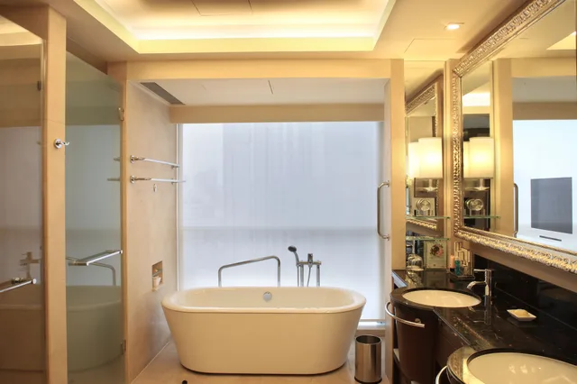 Executive, Suite, King Bed, Valley Wing, Shangri-La Qingdao 2/2