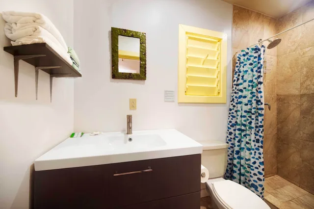 2 Bedrooms, Garden Villa, 1 Single and 2 Queen Beds، Puerta Azul Hotel 4/4