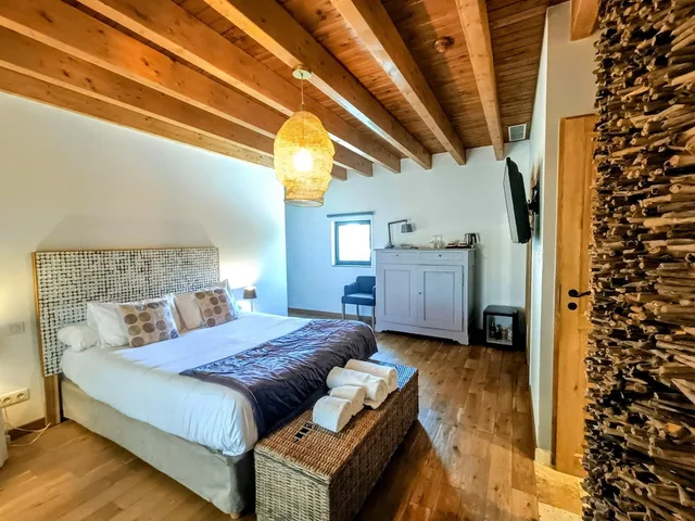 غرفة سوبيريور بسرير مزدوج، Les Chambres De La Renaissance 3/4