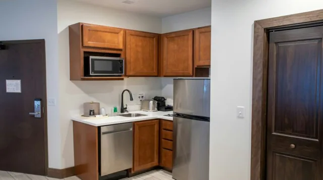 1 Bedroom, Lodge, Suite, King Bed, Sunset View, Corduroy Inn and Lodge, Trademark Collection by Wyndham 3/3