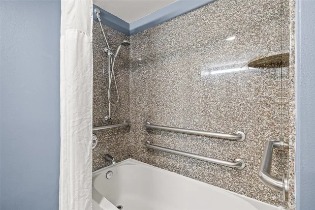 غرفة بسريرين كوين لذوي الإعاقة، Quality Inn & Suites Tampa near Fairgrounds and Casino 4/4