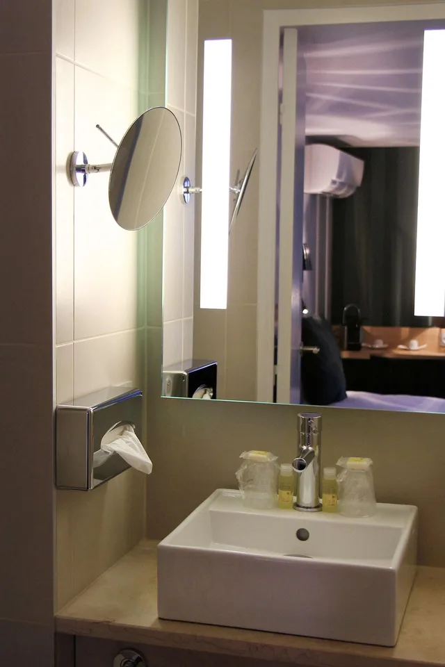 Family, Multiple Beds, Sofa، Best Western Hotel Opera Drouot 7/10