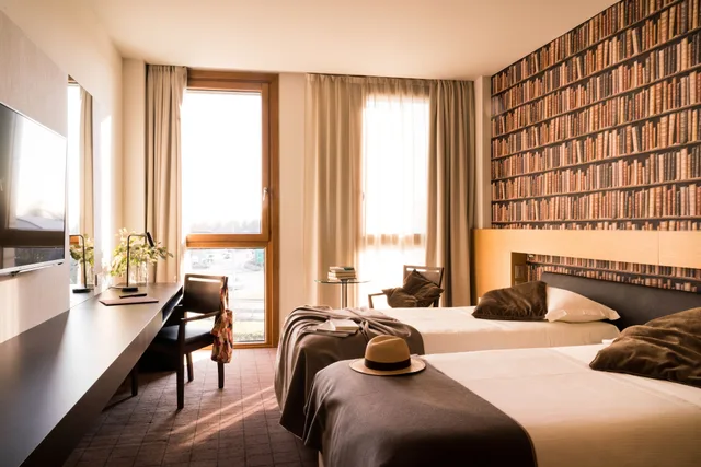 غرفة تنفيذية ثلاثية بثلاثة أسرّة، Litta Palace 3/5