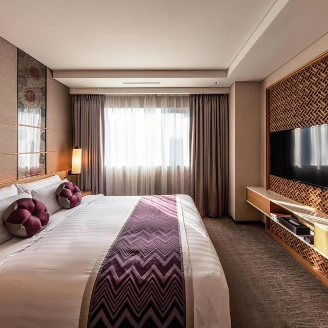 غرفة كلوب بريميير بسرير كينج مع دخول الصالة، Royal Hotel Seoul Myeongdong 1/5