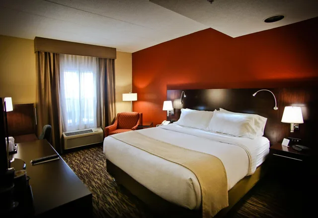 غرفة بسرير كينج لذوي الإعاقة، Pearl Street Hotel & Suites - Downtown 3/8