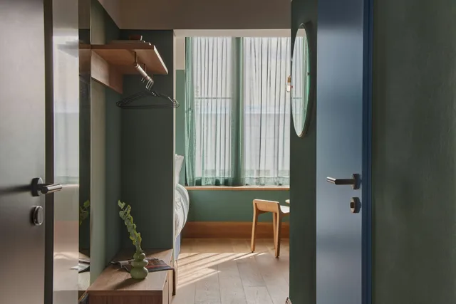 Micro Room, Studio، Wunderlocke 3/3