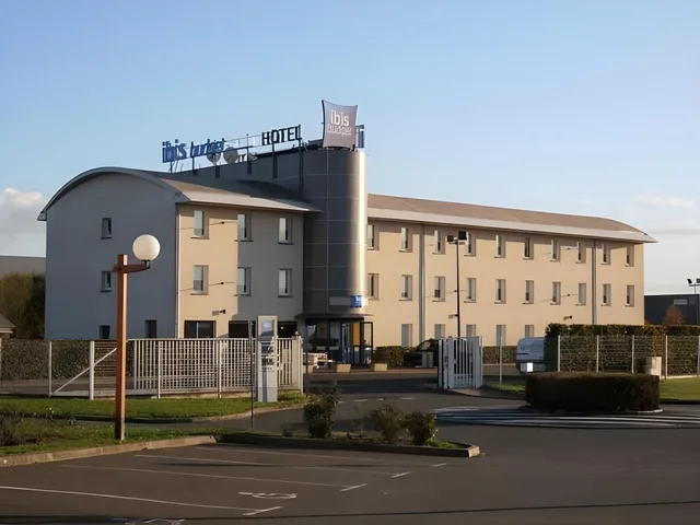 غرفة ثلاثية بسرير بطابقين، Ibis Budget Orleans Ouest Meung Sur Loire 1/1
