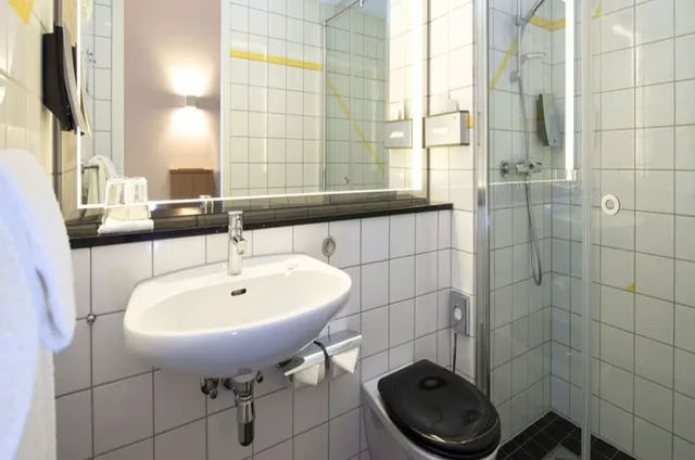 غرفة قياسية بسرير مزدوج، Thon Hotel Bergen Airport 3/3