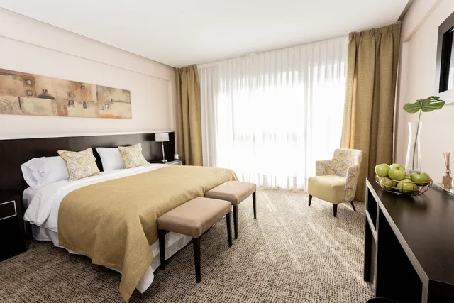 جناح بسرير كوين، Konke Hotel Buenos Aires 1/2