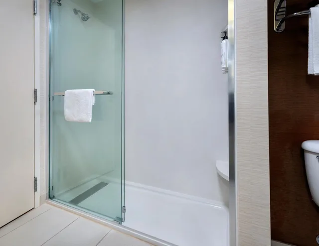 غرفة بسريرين مزدوجين، Fairfield Inn Suites Dover 2/2