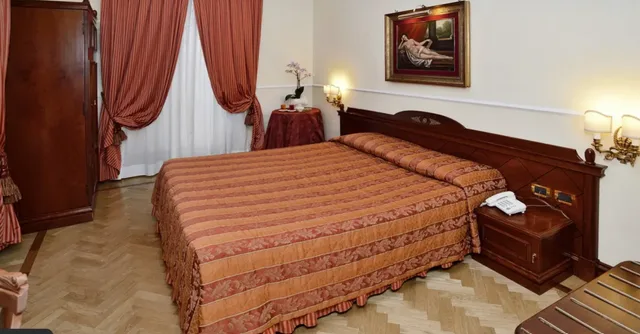 جناح، Hotel Palladium Palace 1/2