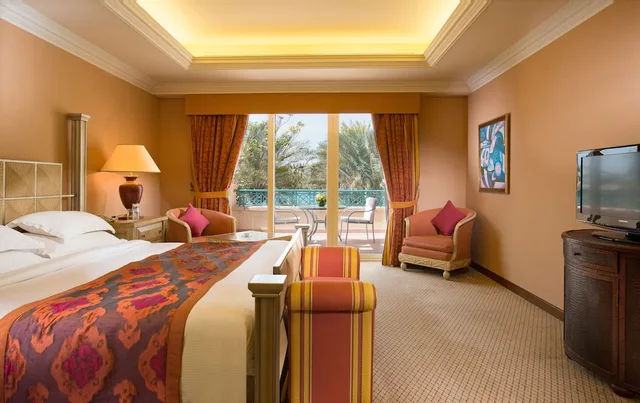 فيلا بسريرين كينج بـ4 غرف نوم، Al Raha Beach Resort & Spa 1/3