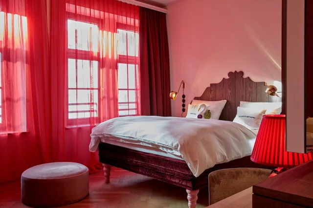 Room, King Bed, Xl، 25hours Hotel The Royal Bavarian 5/10
