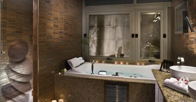 Grand, Suite, Melia Madrid Princesa Hotel 5/9