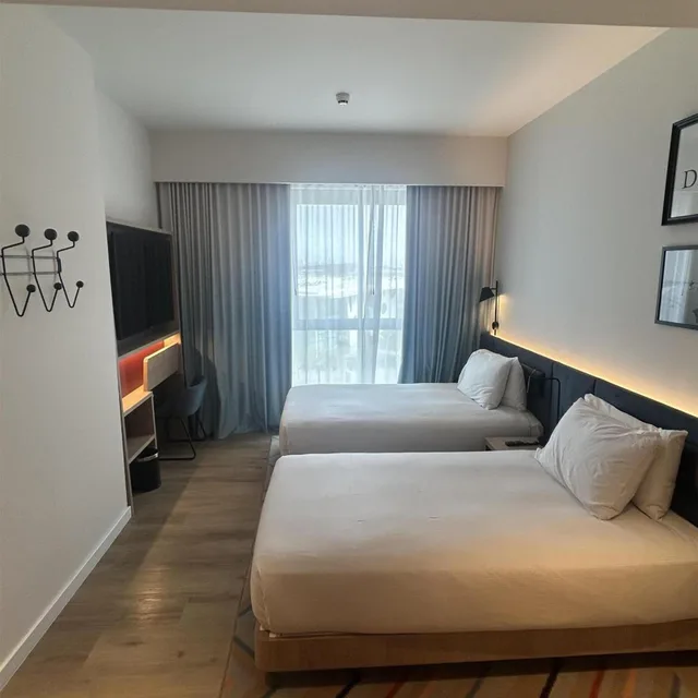 غرفة بسرير فردي، Hampton By Hilton Barcelona Fira Gran Via 1/7