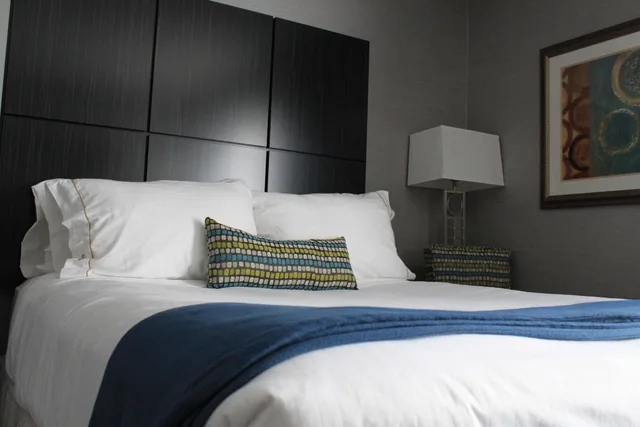 جناح بسرير كينج بمنطقة جلوس، Holiday Inn Express Janesville I 90 And Us Hwy 14 1/1