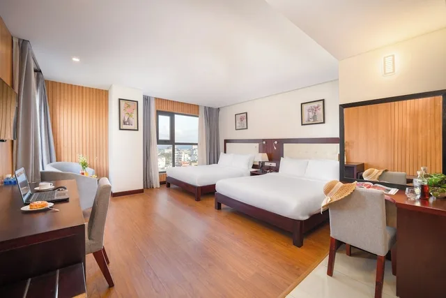 غرفة عائلية ثلاثية بسريرين كوين، Gemma Hotel 3/5