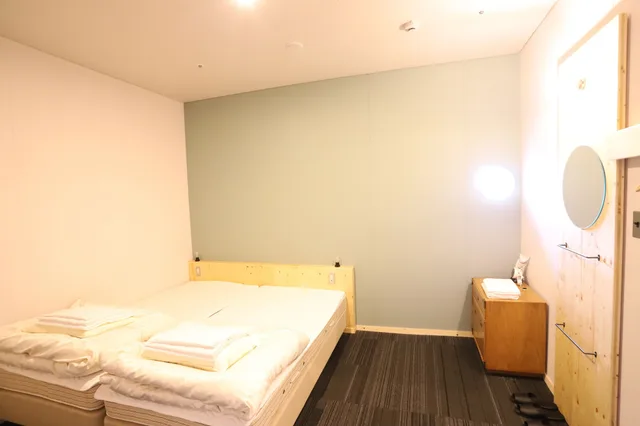 غرفة بسريرين منفصلين بحمام مشترك، Hostel Tomar 2/4