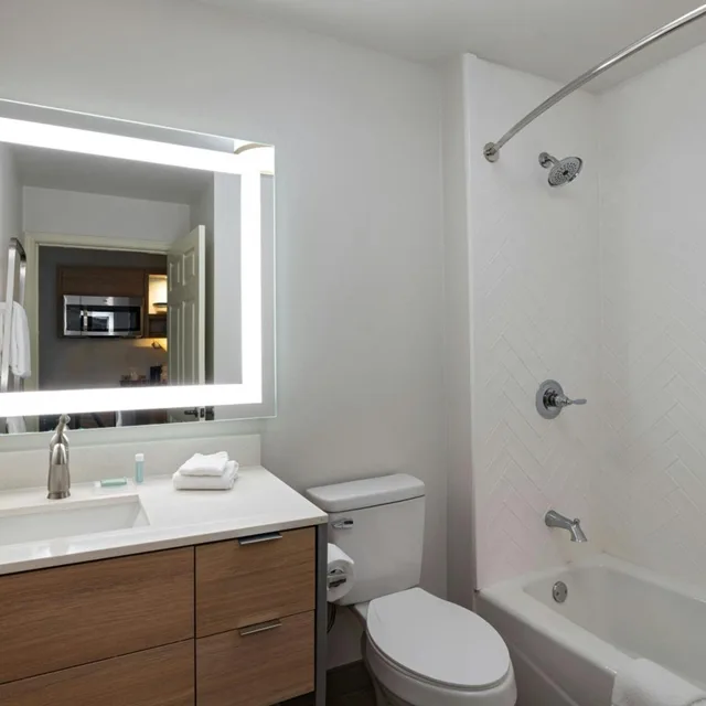 Studio 1 King Non-Private Sofa، Towneplace Suites By Marriott 5/6