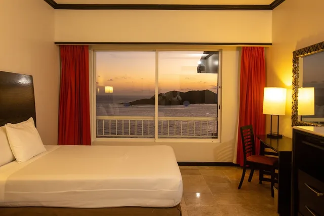 غرفة ديلوكس بسريرين مزدوجين بإطلالة على البحر، Azul Ixtapa Beach Resort Convention Center 5/5
