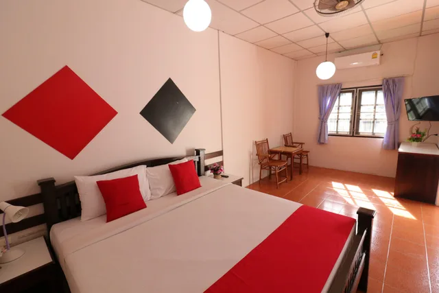 Superior, Double Bed, Smoking, Baan Nat The Village 1/3