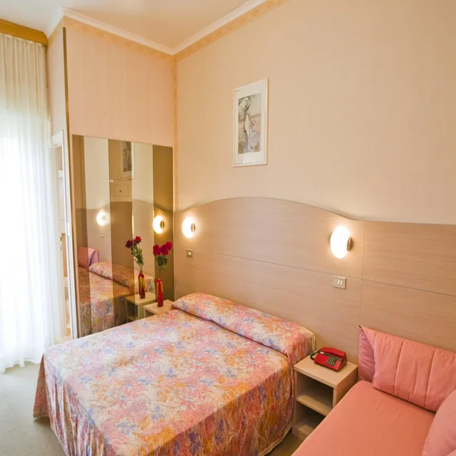 غرفة كومفورت بشرفة، Hotel Ida 1/2