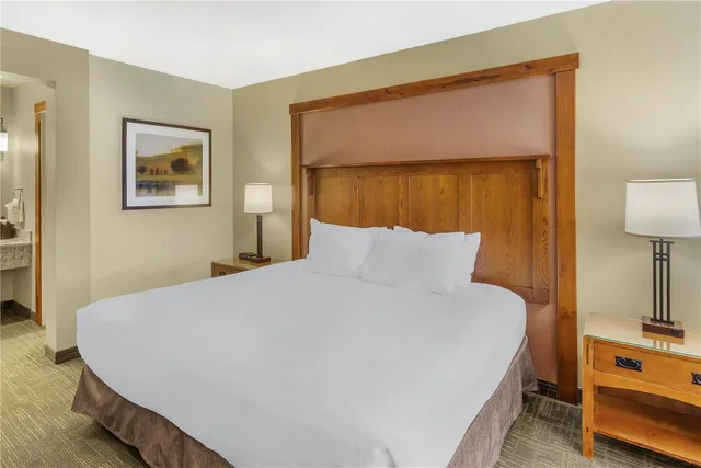 Room, King Bed, Sofa, Best Western Plus High Country Inn 3/3