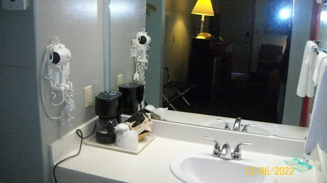 غرفة بسرير كينج، Exclusivo Inn by OYO Grand Prairie, TX 3/5